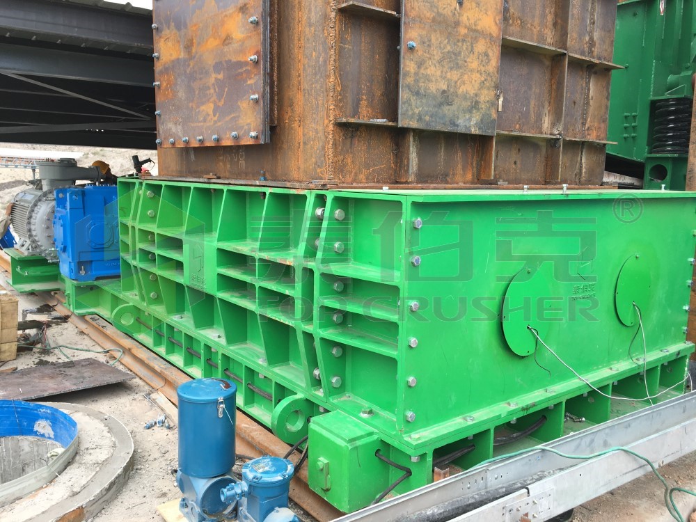 20210706518834.jpg 06 重型破碎機(jī)應(yīng)用現(xiàn)場.jpg
